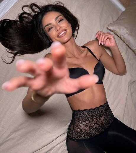 Klaudia El Dursi en onlyfans