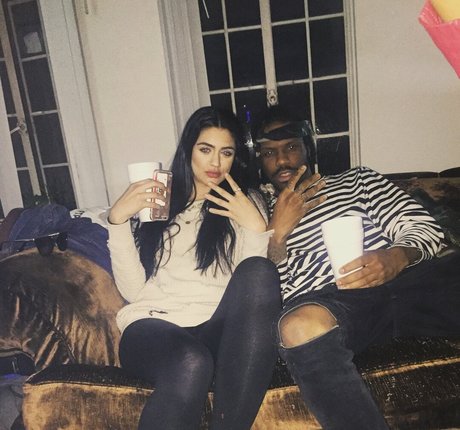 foreigntrashbag only fans pics