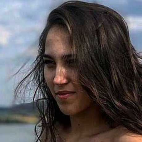 Mates Madalina onlyfans.