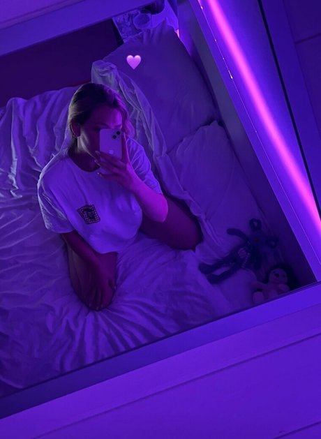 Ajda Kersic Ahlin nude onlyfans pics