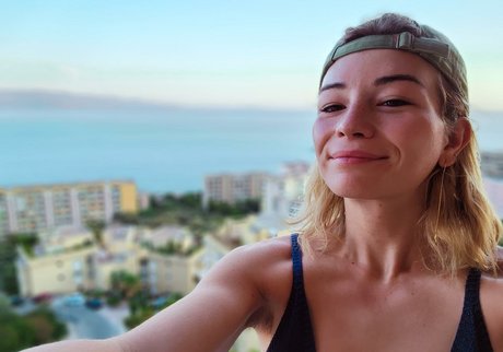 Emma littleTs onlyfans lean