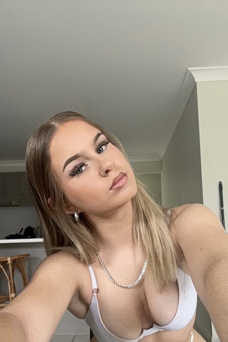 Destiny Henry naked leaked onlyfans