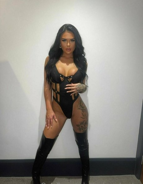 Lisabrowlandsx porn onlyfans