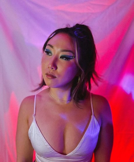 thesharonkim naked onlyfans