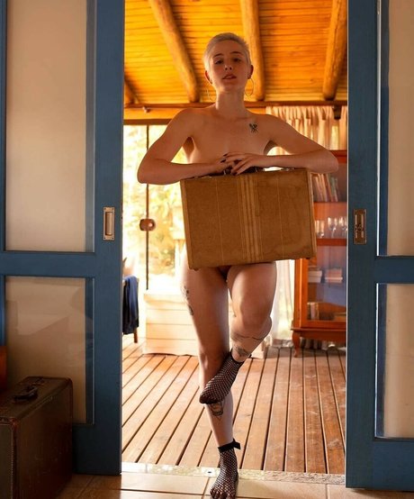 Laura Lehmkuhl onlyfans leaks nude