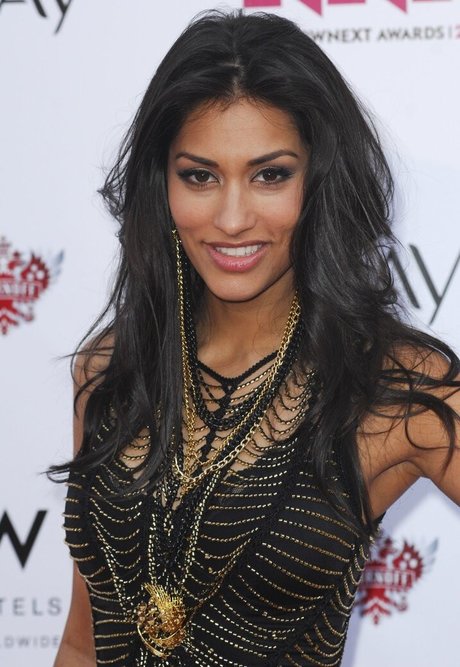 Janina Gavankar onlyfans photo