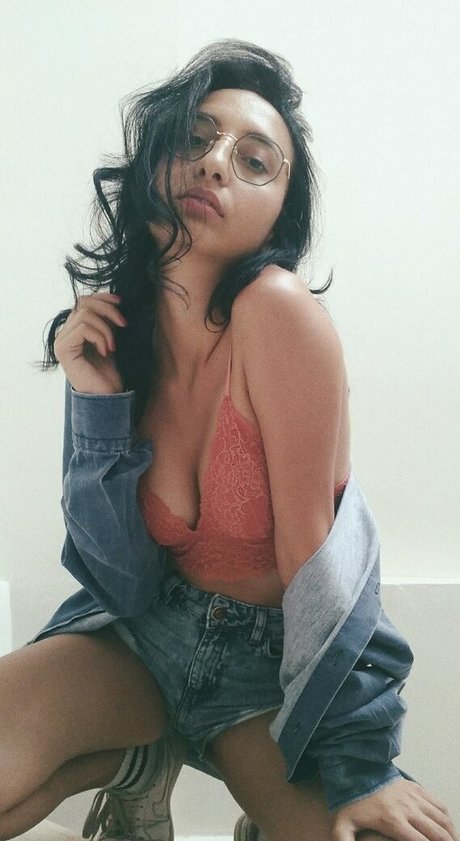 Kizillolita Profile pic