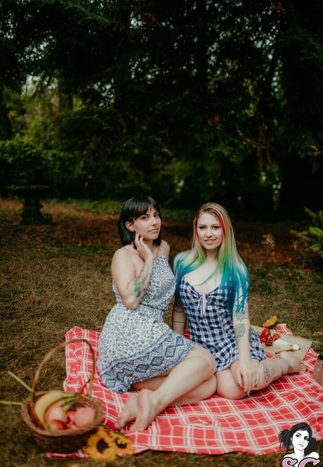 Rainn Suicide onlyfans nudes porn