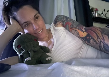 BarbieTheWelder onlyfans x