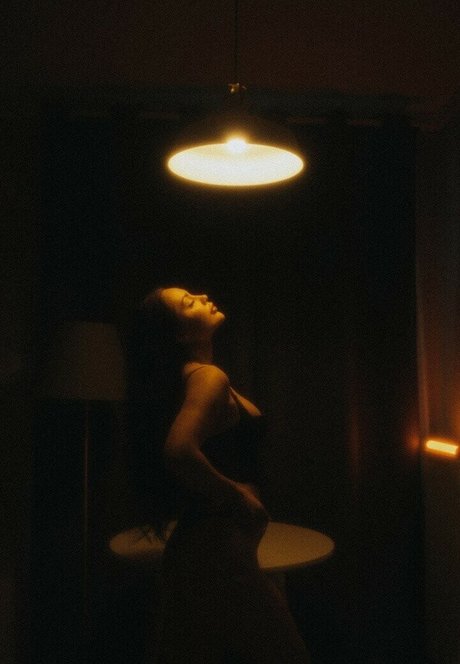 Kristina Azaronak onlyfans leak