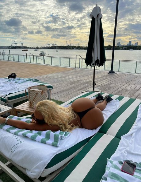 Kirsty teee leaks onlyfans