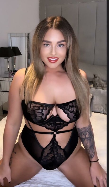 Kimmmy711 onlyfans leaks.