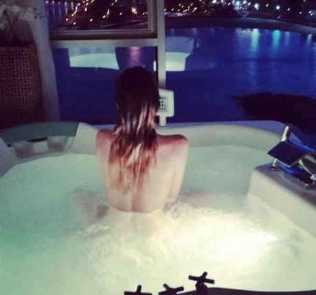 Iamcristinini onlyfans leaks xxx