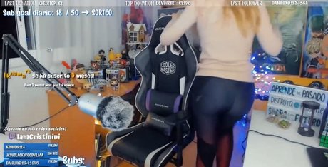 Iamcristinini onlyfans leak xxx