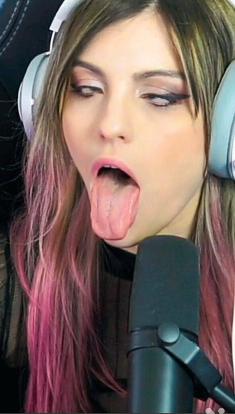 Iamcristinini only fans photos