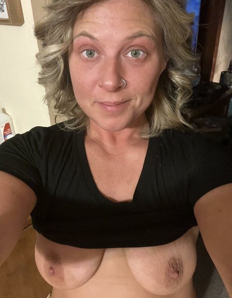 Meghann Bee onlyfans pics