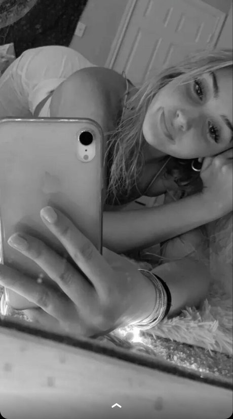 Madismith 377 naked on onlyfans