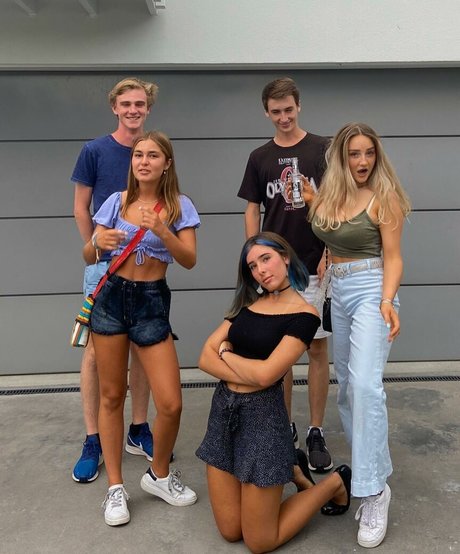 Ruby Pearl Esler leaked onlyfans photos