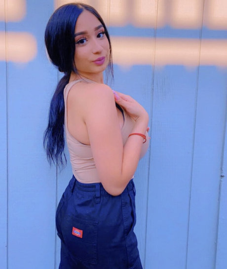 bitamartinezz onlyfans strip