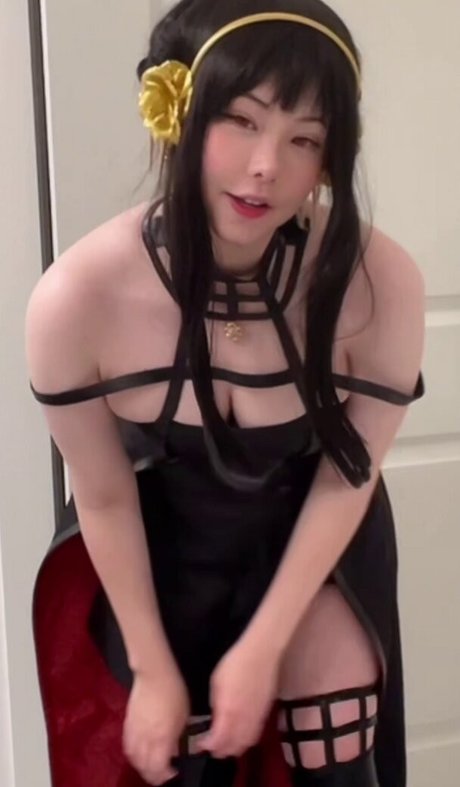 Julia Nakamura Profile pic