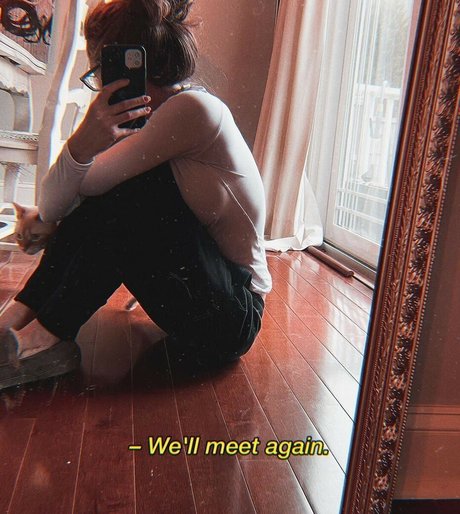 White Cat Whispers ASMR onlyfans leaks