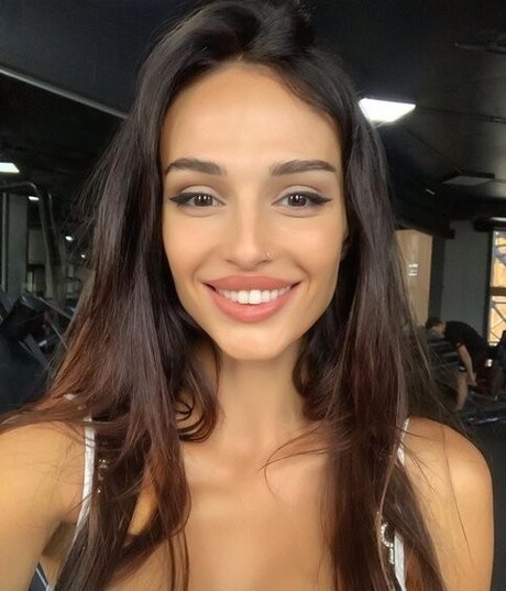 Julia Unrealcobain nudes onlyfans leaks