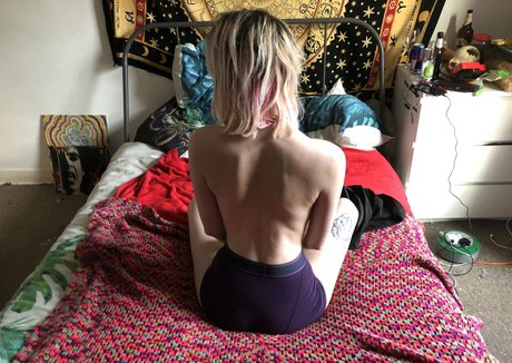 pinkhairedgirl onlyfans leaka