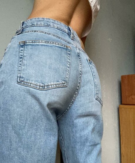 adorable dina feet onlyfans