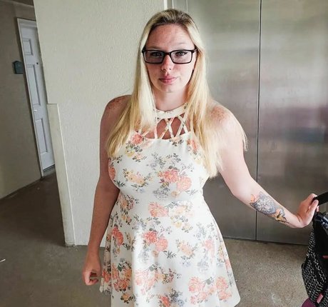 Gabby Swears nsfw onlyfans