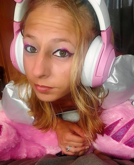 Angel Without Halo leaked onlyfans