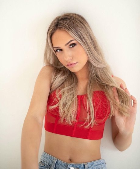 lifewithaliina only fans leak nude