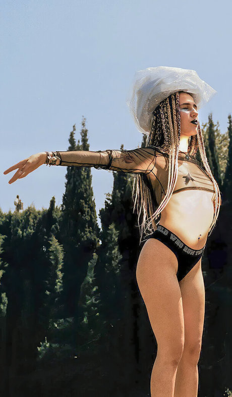 Aysegul Akyuz onlyfans strip