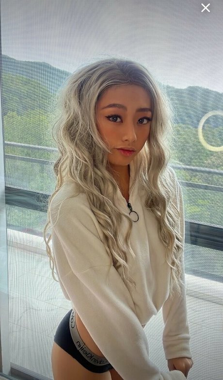 Ari Lee porn onlyfans