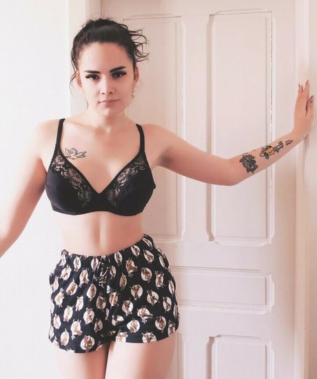 Laura Badler nude onlyfans