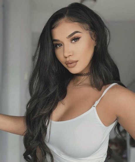 BabySpice onlyfans naked pics