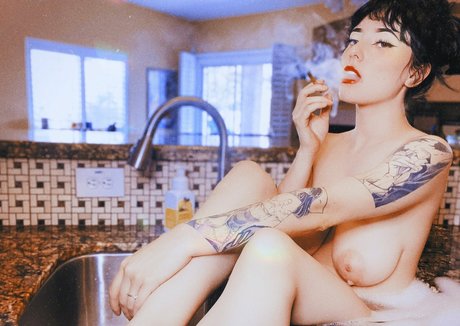 Lauren Van Lom onlyfans leaked