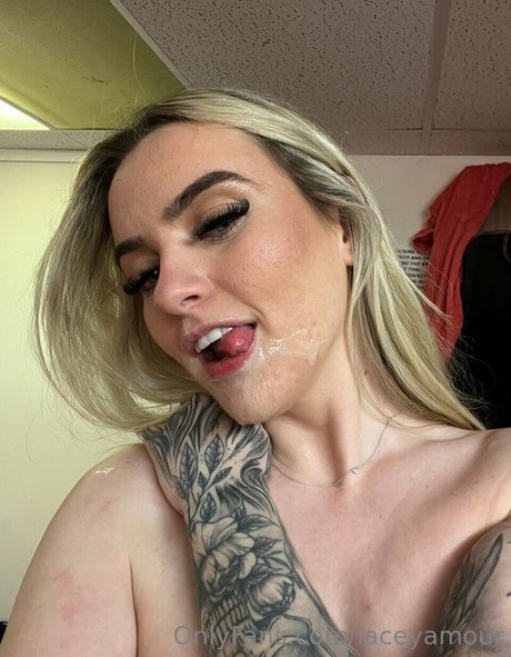 Lacey Amour onlyfans fotos