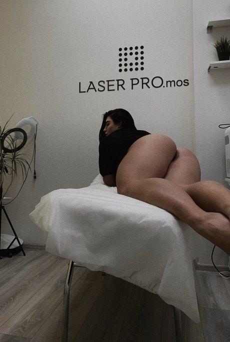 Daria Shuer onlyfans posts