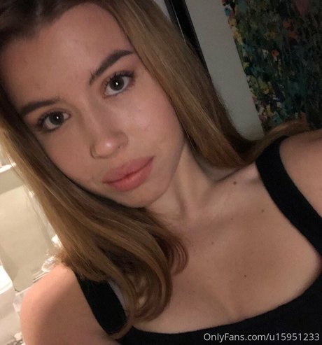 Luna Loovee onlyfans leaked