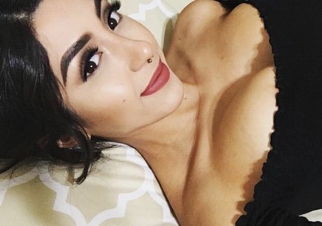 Alexandra Nicole onlyfans leaks sex