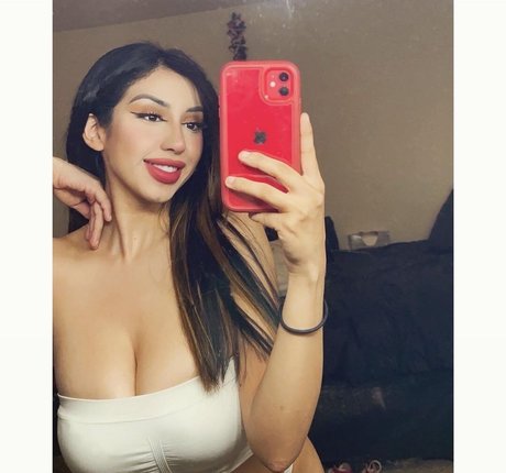 Alexandra Nicole onlyfans naked