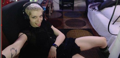 warmfreshpaint onlyfans nude porn