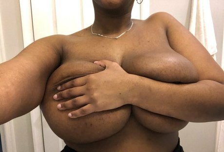 Suly nudes only fans