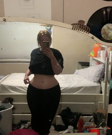 yours___truly___sav1 onlyfans naked leaked