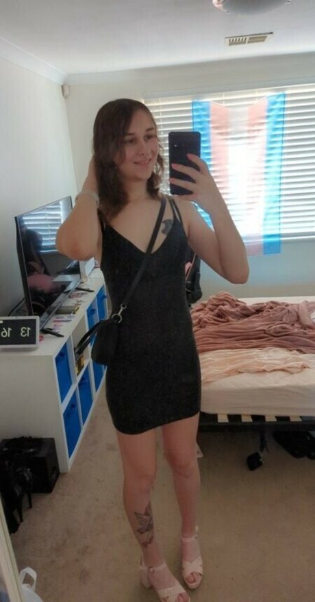 NeonRosa onlyfans naked