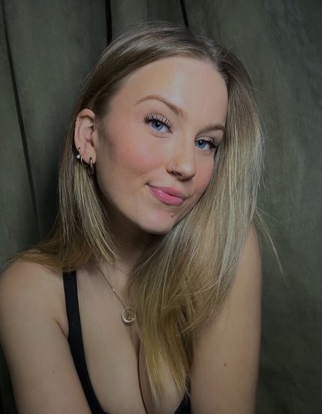 Madisun Sullivan naked onlyfans pics