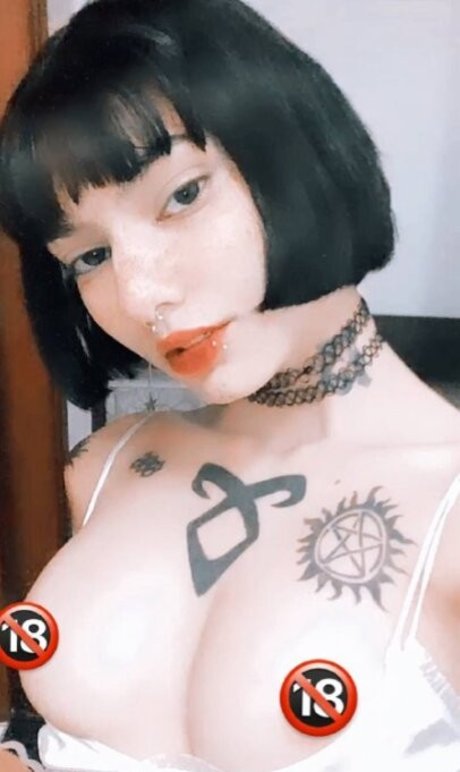 Coraline666 onlyfans model