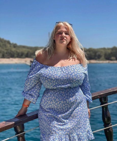 Julia Chegodar onlyfans leakd