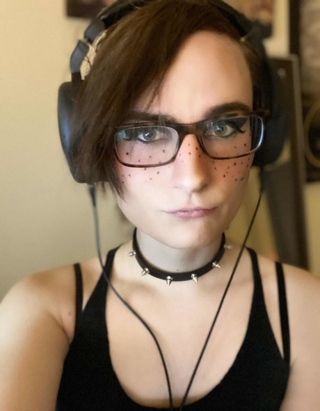 Ava Shade Profile pic