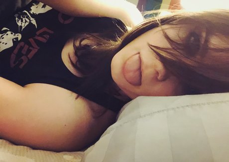 Ava Shade onlyfans star